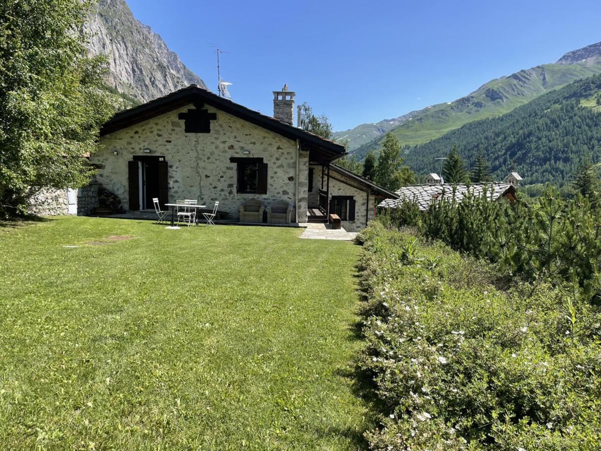 L'Atelier Du Temps - Baita Grandes Jorasses Montita Buitenkant foto