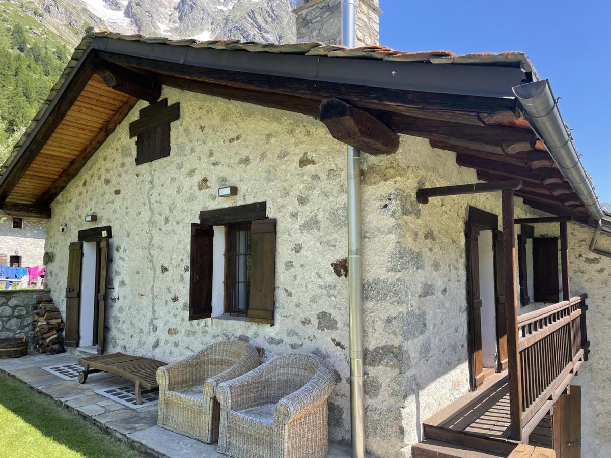 L'Atelier Du Temps - Baita Grandes Jorasses Montita Buitenkant foto